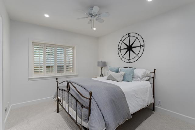 515 N Acacia Ave, Solana Beach CA: https://media.crmls.org/mediaz/ef53e939-9ab1-41fc-8e60-30cf3996480a.jpg