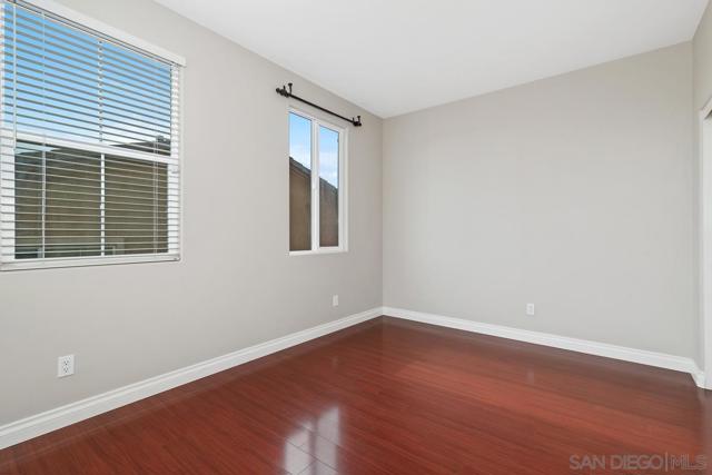 10518 Monterey Ridge Dr, San Diego CA: https://media.crmls.org/mediaz/ef54d0f9-4286-4382-b21e-5c923700dba6.jpg