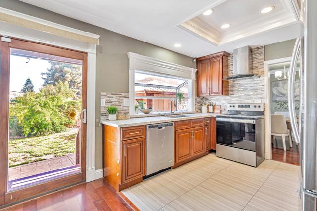 145 Park Bolton Place, San Jose CA: https://media.crmls.org/mediaz/ef552d23-63be-4d63-86b9-8f263c390b5a.jpg