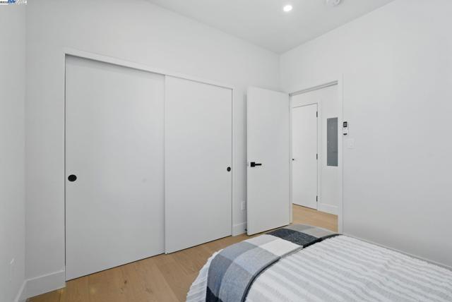 175 N Frances St, Sunnyvale CA: https://media.crmls.org/mediaz/ef55865a-1cd0-4bc7-8020-f78d6e41b920.jpg