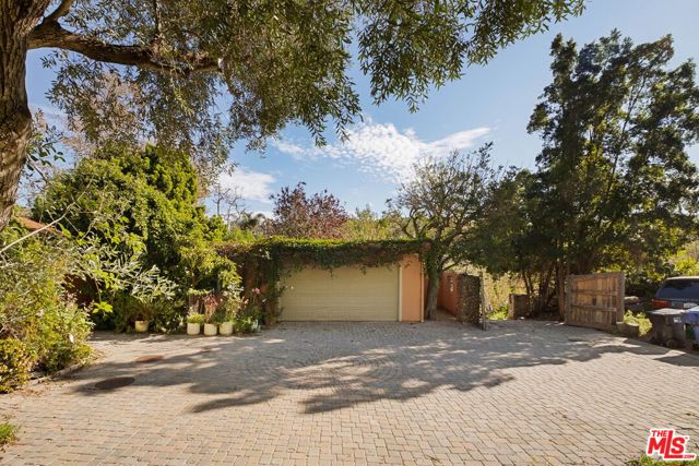 5863 Bonsall Drive photo 5