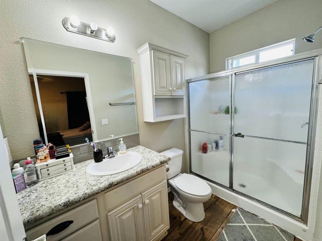 Detail Gallery Image 16 of 19 For 100 Woodlawn Ave #4,  Chula Vista,  CA 91910 - 3 Beds | 2 Baths