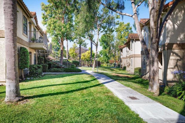 10309 Azuaga St, San Diego CA: https://media.crmls.org/mediaz/ef560370-953d-4a17-8104-b18fdc9ed39d.jpg