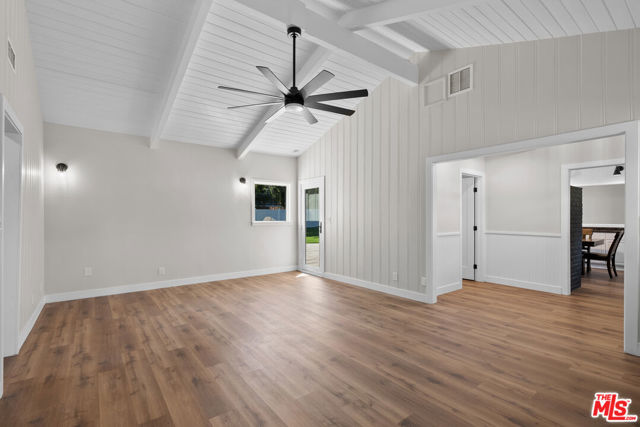 5656 Penfield Avenue, Woodland Hills CA: https://media.crmls.org/mediaz/ef57b0da-a48e-4682-9c5f-5af18b4fb0c4.jpg
