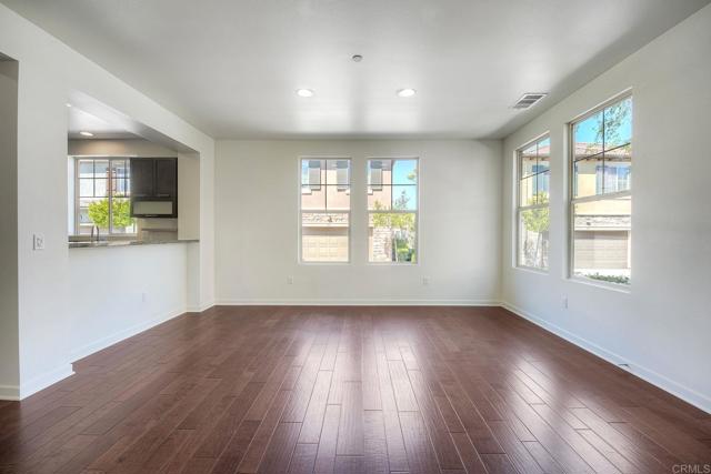 Image 5 of 38 For 10653 Golden Willow  143