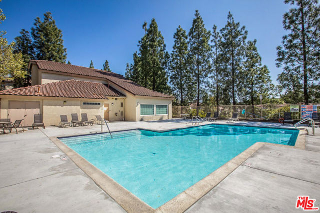 Clubhouse w/Pool & Spa