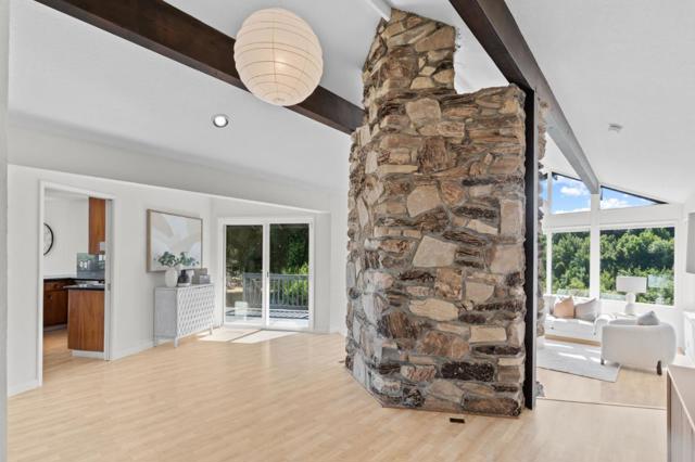 16451 Wood Acres Road, Los Gatos CA: https://media.crmls.org/mediaz/ef5902a3-2d0e-4463-8ece-ad505e04ee58.jpg