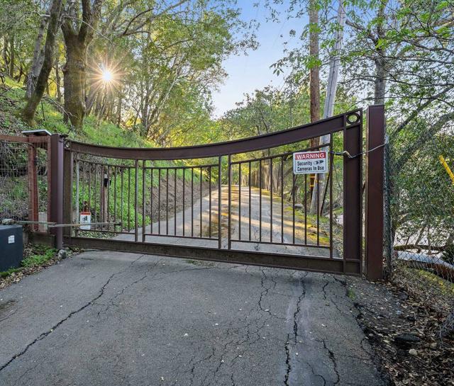 3533 Springhill Road, Lafayette CA: https://media.crmls.org/mediaz/ef59159a-f15c-46e6-9fed-1c328551619b.jpg