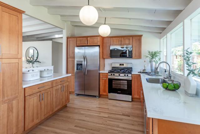 370 Drake Court, Santa Clara CA: https://media.crmls.org/mediaz/ef592778-17f4-46f1-8770-2cf007207044.jpg