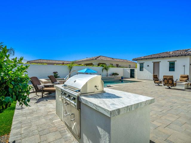75201 Citadel Place, Indian Wells CA: https://media.crmls.org/mediaz/ef59906f-4ed2-43d1-b72e-5c0b56933364.jpg