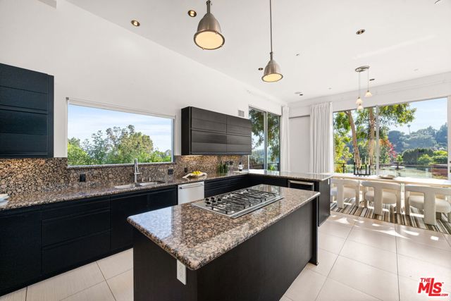 933 Bluegrass Lane, Los Angeles CA: https://media.crmls.org/mediaz/ef5995e3-cb0d-47f5-bd6b-5238b6061f2f.jpg