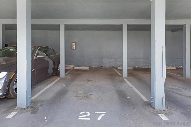 4750 Noyes St, San Diego CA: https://media.crmls.org/mediaz/ef59b638-8660-4e62-bb37-b54743212b58.jpg