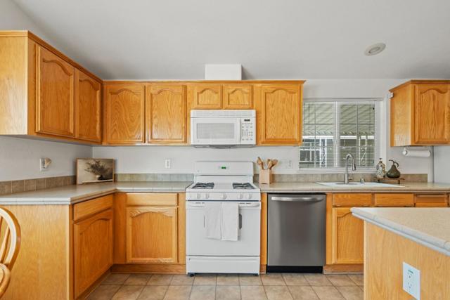 2900 Fairview Road, Hollister CA: https://media.crmls.org/mediaz/ef5a47fe-a6cc-442e-8f9e-88bf4420462e.jpg