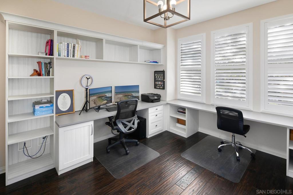 MLS #250042618SD image #15