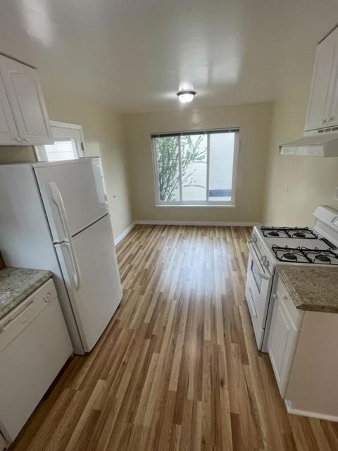 265 Mastick Ave, San Bruno CA: https://media.crmls.org/mediaz/ef5b5700-517f-4b70-b809-000d67403b7d.jpg