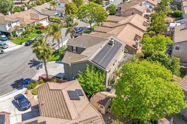 6371 Blackberry Court, Gilroy CA: https://media.crmls.org/mediaz/ef5ca644-726e-4138-8f06-6ae63d5ac8f0.jpg