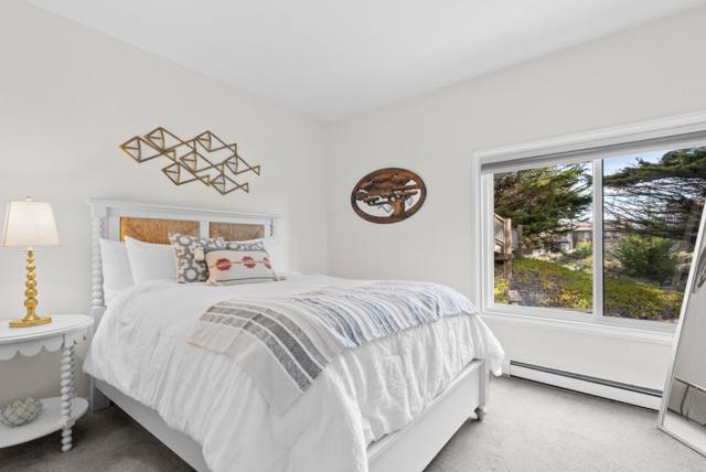 13 Pelican, Watsonville CA: https://media.crmls.org/mediaz/ef5d4786-e19f-4501-bfd6-35d69924603f.jpg