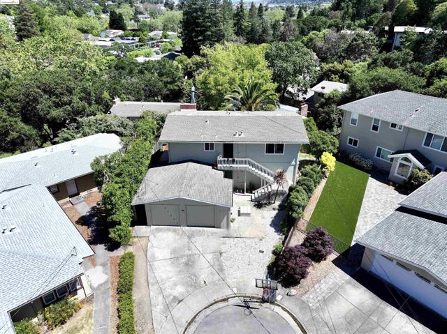 29 Leafwood Cir, San Rafael, California 94901, ,Multi-Family,For Sale,Leafwood Cir,41059417