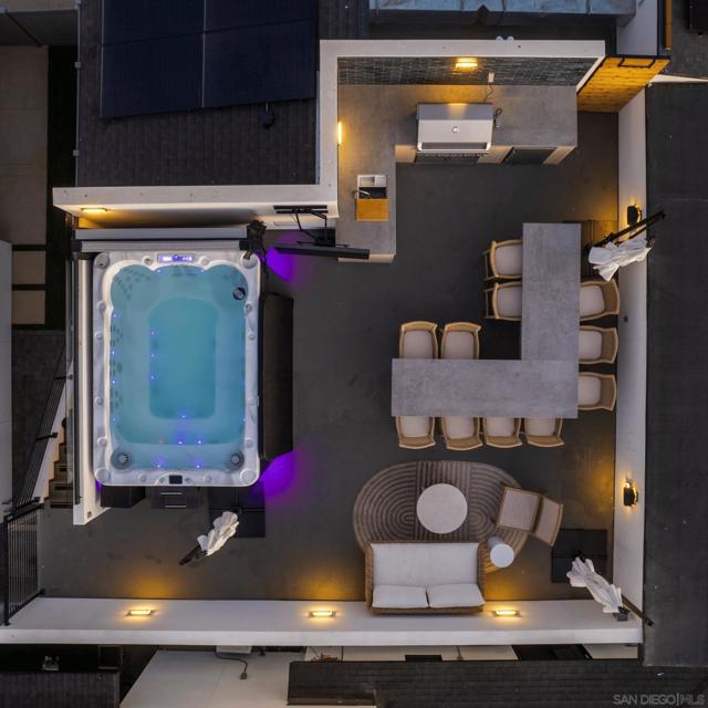 5140 Los Robles Drive, Carlsbad CA: https://media.crmls.org/mediaz/ef5dae68-4bf4-4c3d-abaa-fc73484beafe.jpg