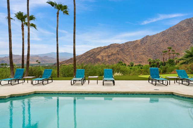 855 W Coronado Avenue, Palm Springs, CA 92262