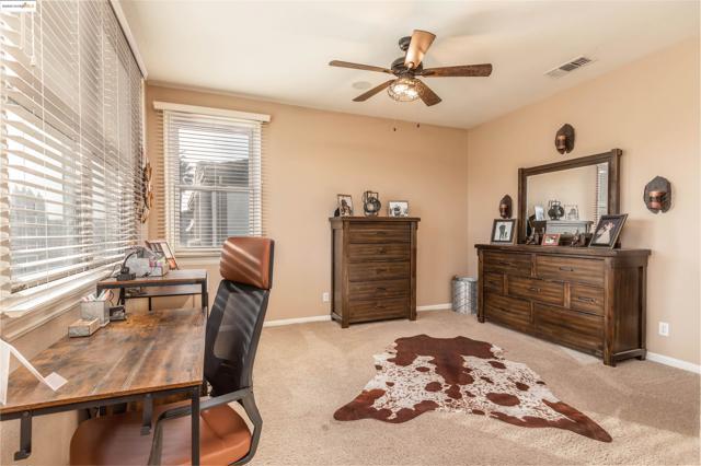 3438 Keystone Loop, Discovery Bay CA: https://media.crmls.org/mediaz/ef5f6352-faa7-4509-89b7-adcfd3145d1d.jpg