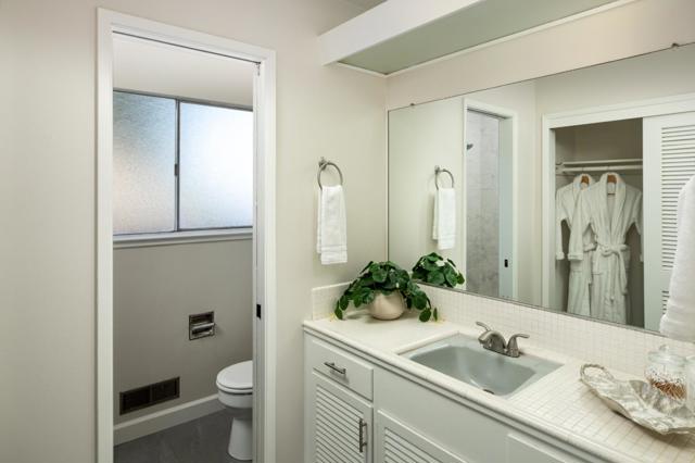 1423 Kyle Court, Sunnyvale CA: https://media.crmls.org/mediaz/ef5f7c71-eca9-4aaf-aa77-14bdd454f661.jpg