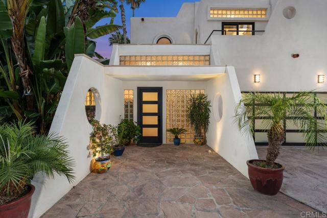 1203 Caminito Graciela, Encinitas CA: https://media.crmls.org/mediaz/ef5f826c-829d-4486-ac43-39136dc67bee.jpg