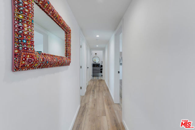 5835 Mcdonie Avenue, Woodland Hills CA: https://media.crmls.org/mediaz/ef5fe715-c486-430e-9a4a-1211d6a861dd.jpg