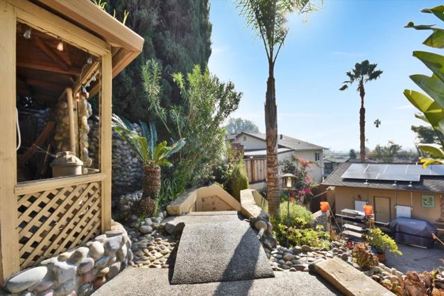 372 Fleming Avenue, San Jose CA: https://media.crmls.org/mediaz/ef5ff0da-4410-4b2d-9a65-2ee7c4262b90.jpg