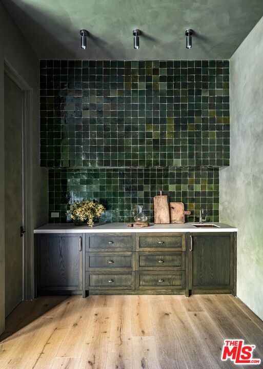 4209 Vantage Avenue, Studio City CA: https://media.crmls.org/mediaz/ef5ff63a-e18f-48fc-86dd-62ae9763cb02.jpg