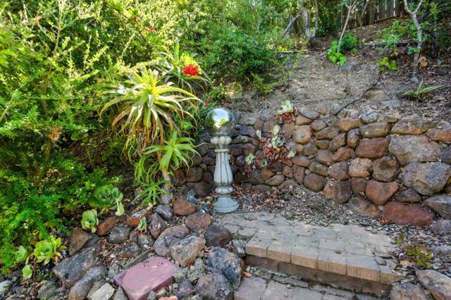 1627 El Verano Way, Belmont CA: https://media.crmls.org/mediaz/ef602ce7-fb3c-4803-8296-18c3b2c576c6.jpg