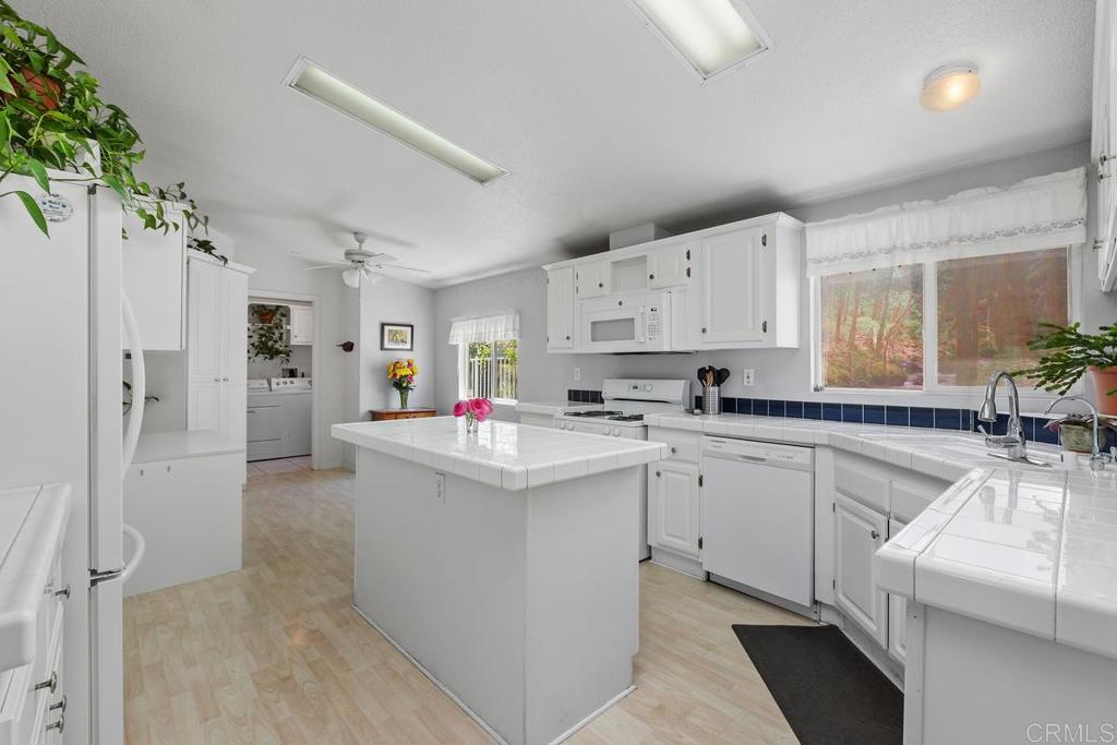 1401 El Norte Parkway - photo 11