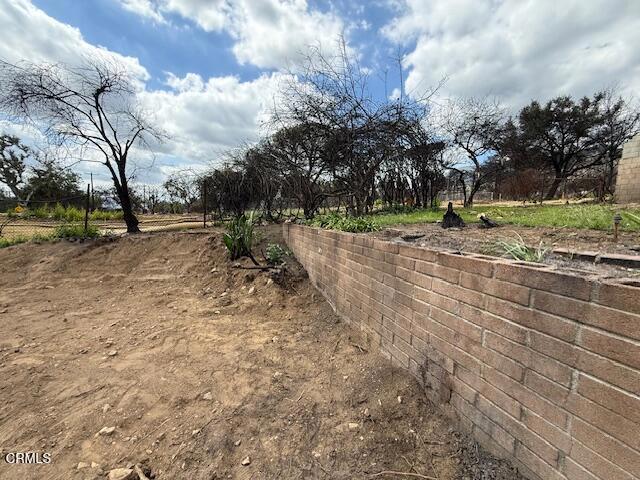 Detail Gallery Image 7 of 7 For 563 E Las Flores Dr, Altadena,  CA 91001 - – Beds | – Baths