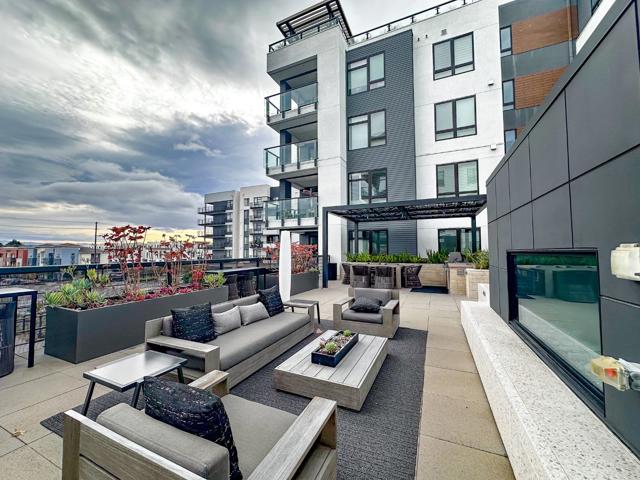 Image 23 of 31 For 3578 Rambla Place 425