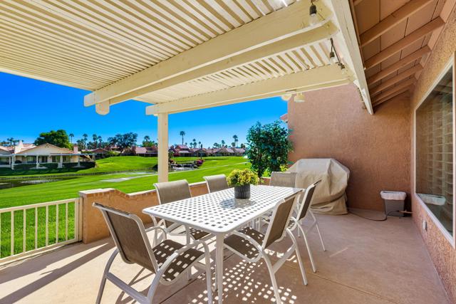 42498 Sand Dune, Palm Desert CA: https://media.crmls.org/mediaz/ef629fc1-17f5-4358-bc4b-c3adebeae627.jpg