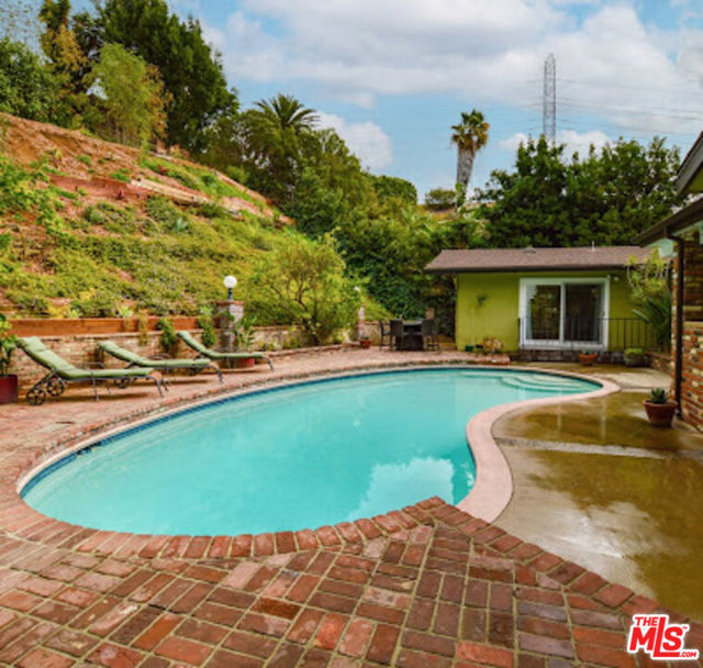 Image 2 for 6656 Lakeridge Road, Los Angeles, CA 90068