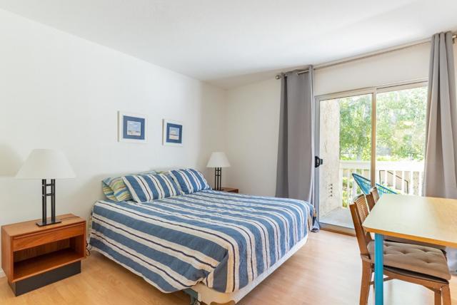 675 Sharon Park Drive, Menlo Park CA: https://media.crmls.org/mediaz/ef62eb47-cafc-4686-8f10-d8c41f876013.jpg