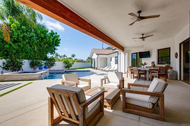 2630 Vistosa Place, Carlsbad CA: https://media.crmls.org/mediaz/ef62fa54-9d5d-44f2-aa35-39440807b5fa.jpg