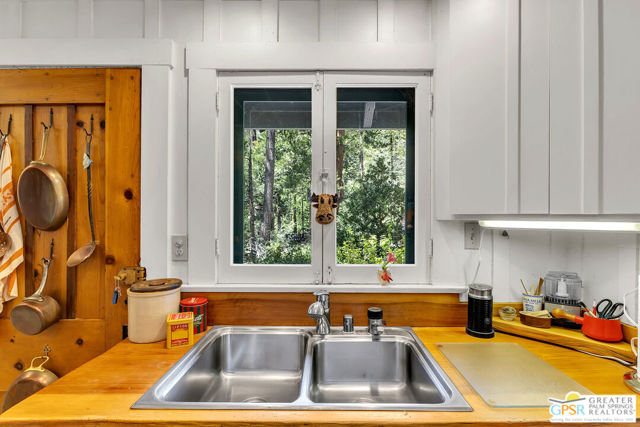 Image 31 of 70 For 25100 Indian Rock Road