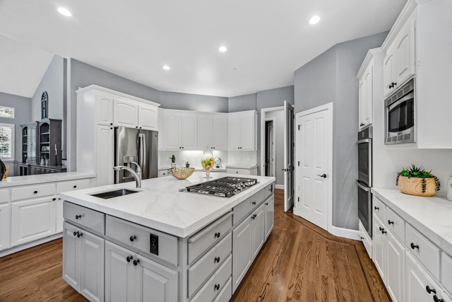 7832 Foothill Rd, Pleasanton CA: https://media.crmls.org/mediaz/ef63a689-2f01-4a70-9dbe-cbac04a79e8c.jpg