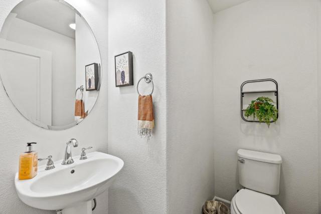 662 Ventura Drive, Soledad CA: https://media.crmls.org/mediaz/ef641dcf-ad0d-4a67-a4f2-3cdfe2f064a3.jpg