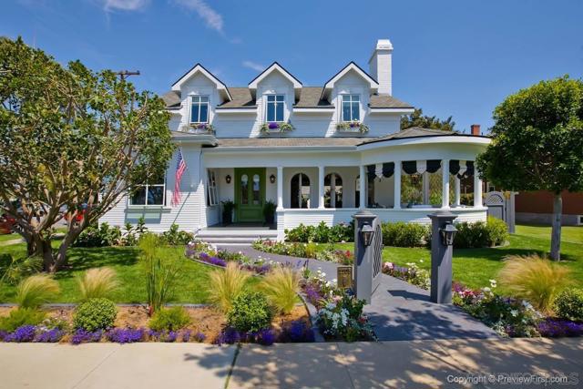 1105 F Avenue, Coronado CA: https://media.crmls.org/mediaz/ef6433cc-01b3-4ada-8e17-72a38c405ef7.jpg