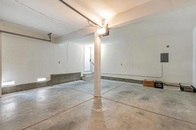 39623 Buena Vista Terrace, Fremont CA: https://media.crmls.org/mediaz/ef64f00f-2cb3-454e-8fb5-dff9a69ce57c.jpg