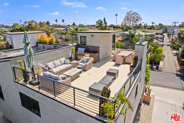 4 Bed Home for Sale in Venice, California