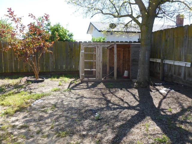 460 SE Jeremy Court, Oakdale CA: https://media.crmls.org/mediaz/ef6559d0-4266-4bcc-a266-9deb2bb5f62e.jpg