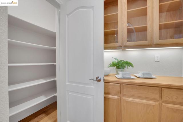517 Marianna PL, Rio Vista CA: https://media.crmls.org/mediaz/ef659d60-4a58-41d0-b121-2e7c799fba53.jpg