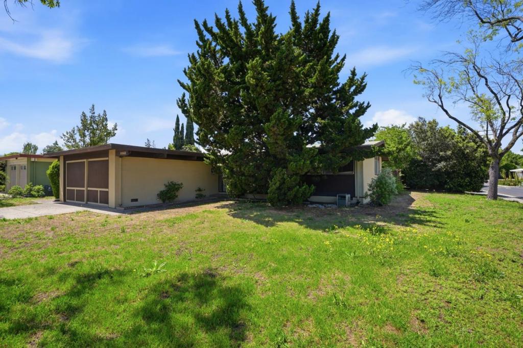 3868 Louis Road