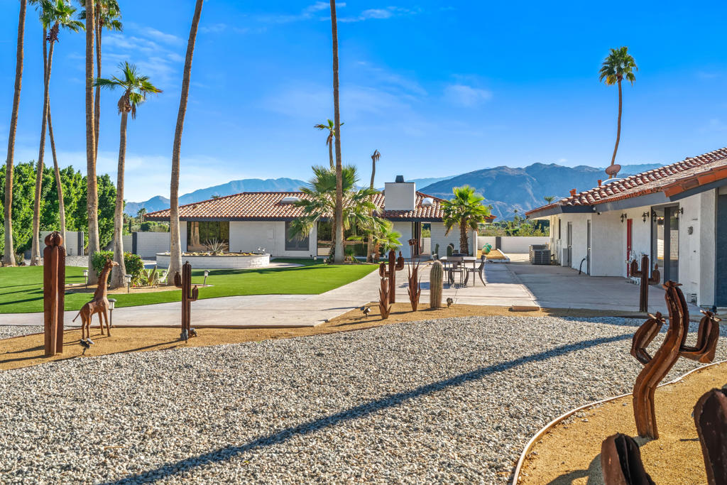 Ef66d8d2 6dd8 4a2f 9b27 9c0c601dd56f