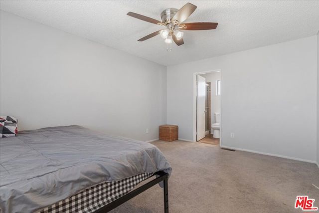2104 El Domingo Circle, Lancaster CA: https://media.crmls.org/mediaz/ef672f7c-467b-4f51-8723-bb34f415712a.jpg