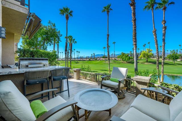 38417 Nasturtium Way, Palm Desert CA: https://media.crmls.org/mediaz/ef6769e1-cf1a-4c63-8218-3e6ee9366701.jpg